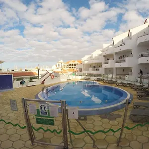 https://apartamentos-diamantes-ii-118.in-canary-islands.com